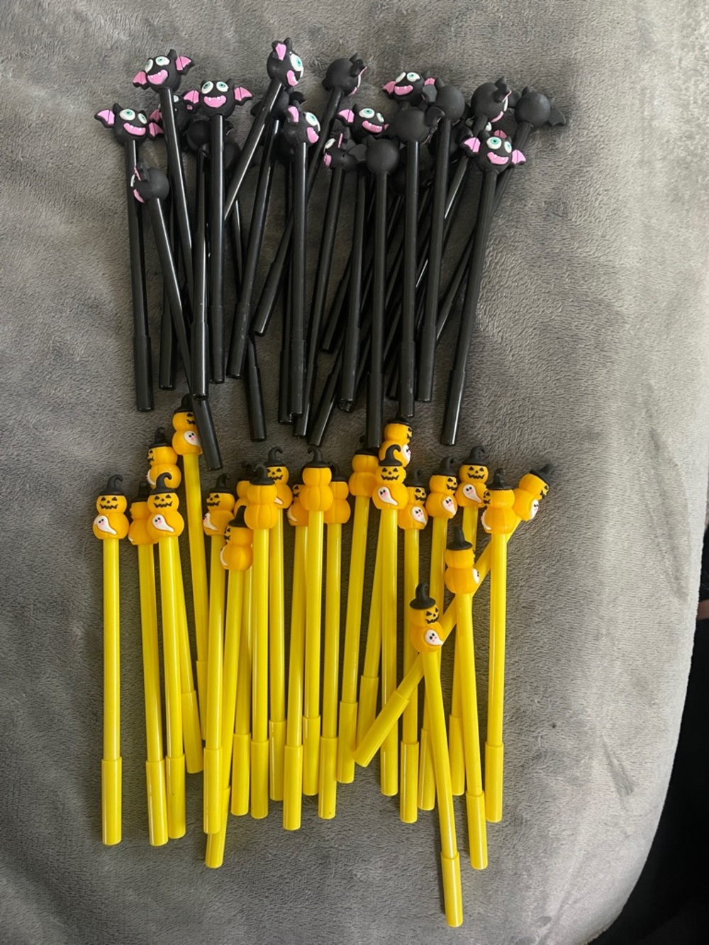 47 pcs Halloween Gel Ink Pens, Cute Pumpkin Bat Shape Pens, 2styles 47pcs nwt